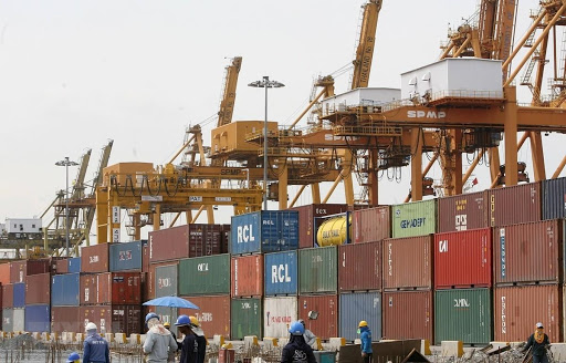 Biến dạng giá và hành vi lẩn tránh thuế phòng vệ thương mại trong ngành thép toàn cầu