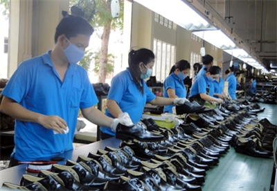Uỷ ban Châu Âu (EC) tiến hành rà soát Quyết định số 1472/2006 về việc áp thuế chống bán phá giá đối với sản phẩm giày mũ da nhập khẩu từ Trung Quốc và Việt Nam