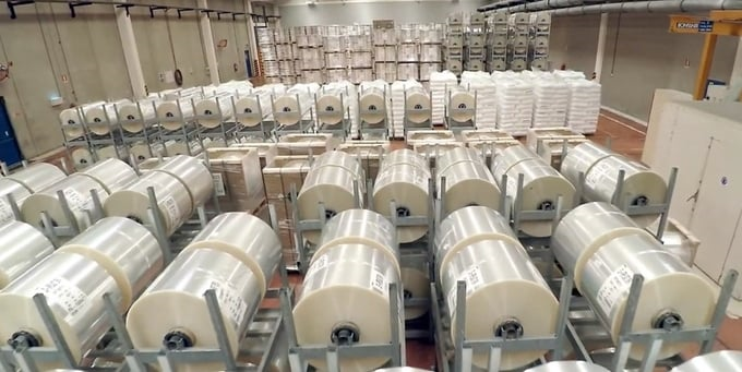 Bộ Công Thương ban hành Quyết định về kết quả rà soát cuối kỳ việc áp dụng biện pháp chống bán phá giá đối với một số sản phẩm bằng plastic được làm từ các polyme từ propylen có xuất xứ từ Ma-lai-xi-a, Vương quốc Thái Lan và Cộng hòa nhân dân Trung Hoa (Mã vụ việc: ER01.AD07)